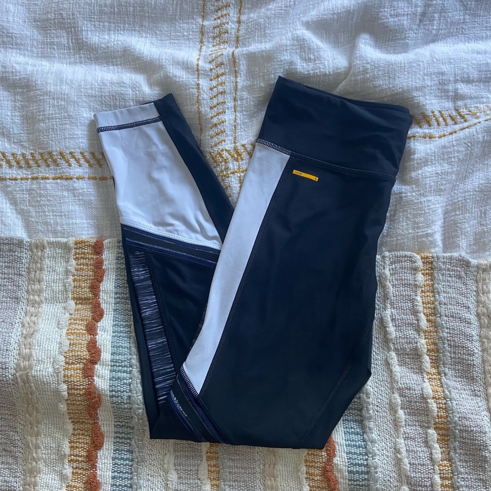 Black & White Lolë Leggings